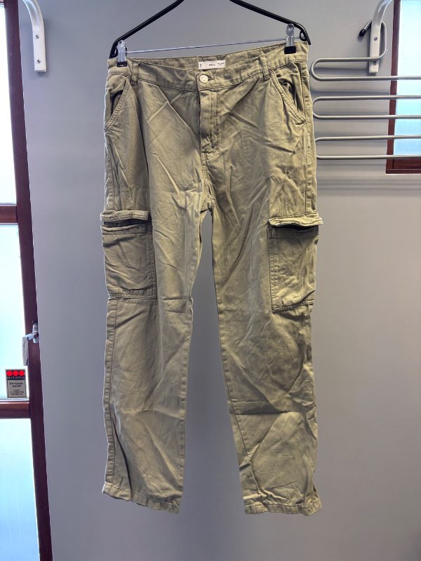 Grænar cargo buxur