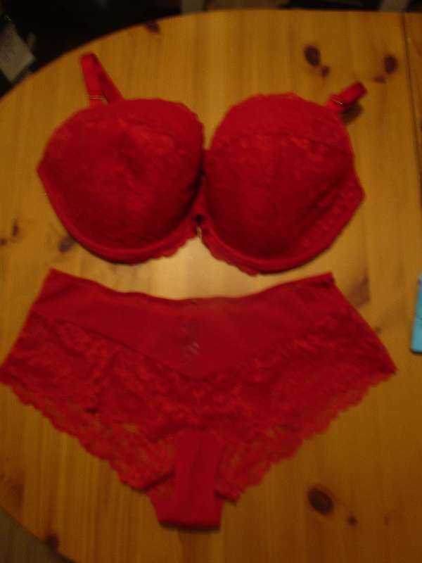 Ann Summers blúndurbrjósthaldari m. spöng+nærbuxum