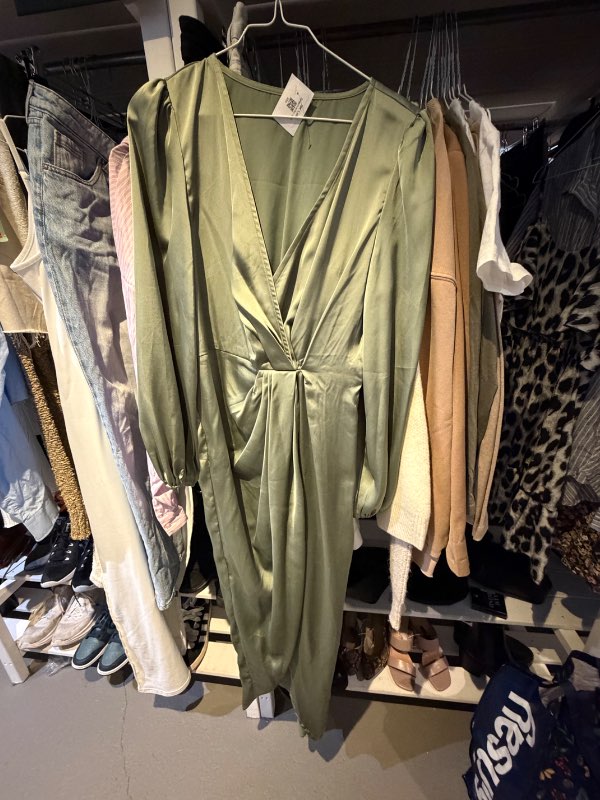 Grænn síður kjóll