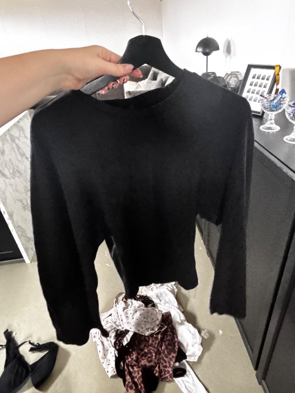 Gina tricot svartur bolur