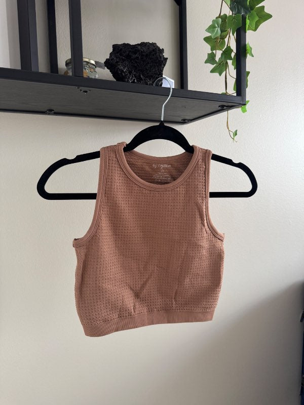 Brúnn crop toppur