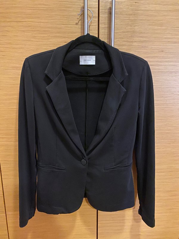 Neo Noir blazer