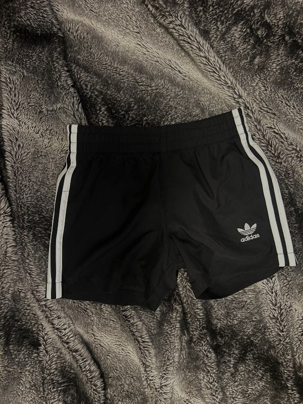 Adidas stuttbuxur