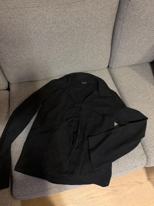 Gina tricot peysa