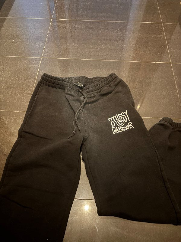 Stussy svartar buxur