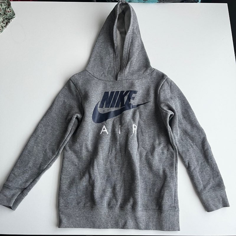 Nike hettupeysa