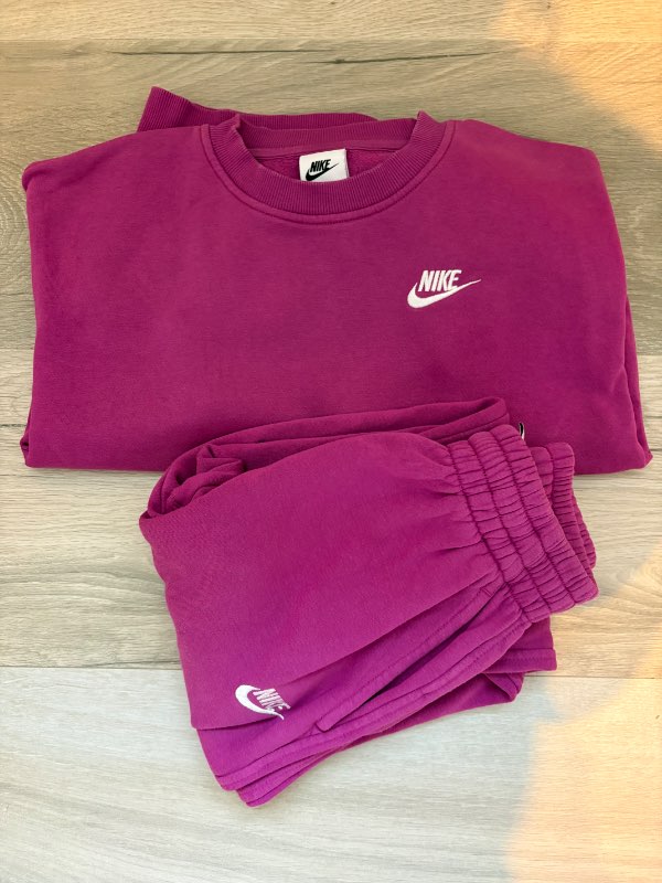 Nike bleikur galli