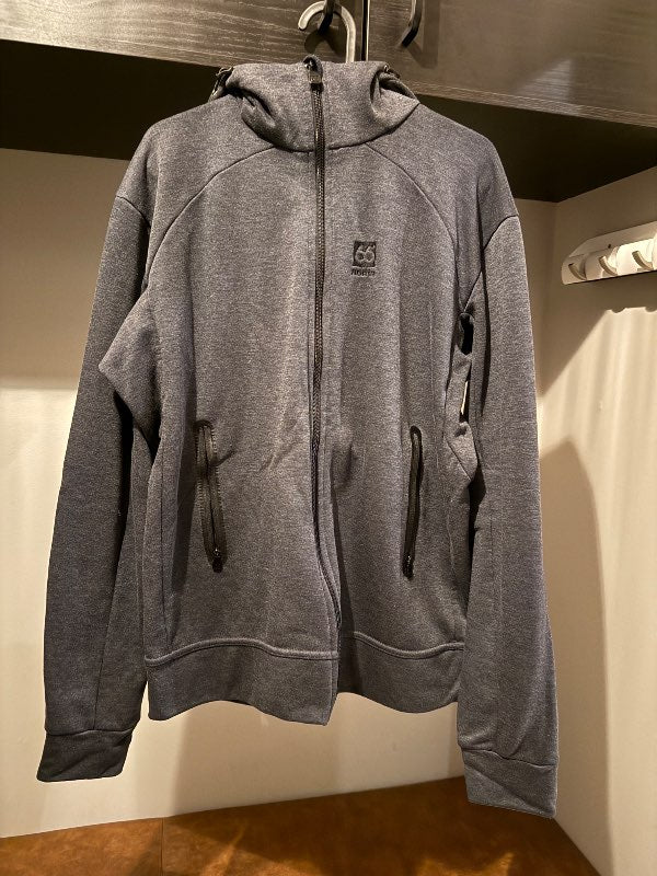 66 flípeysa m.hettu