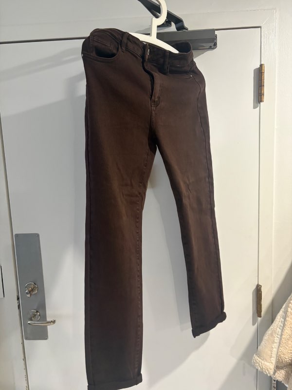 Brun buxur