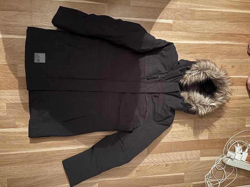 Nýr ICEWEAR úlpa