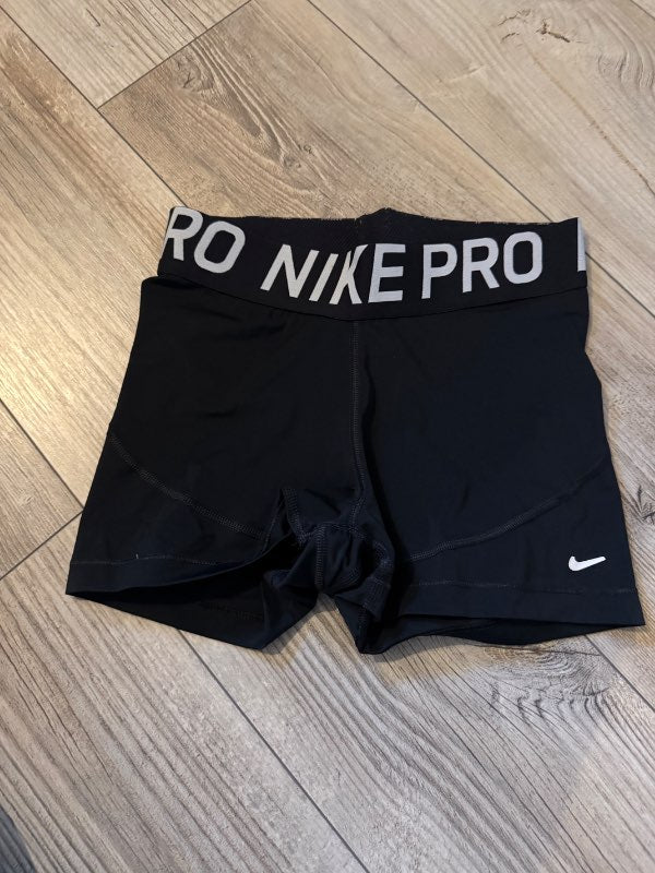 Nike pro stuttbuxur