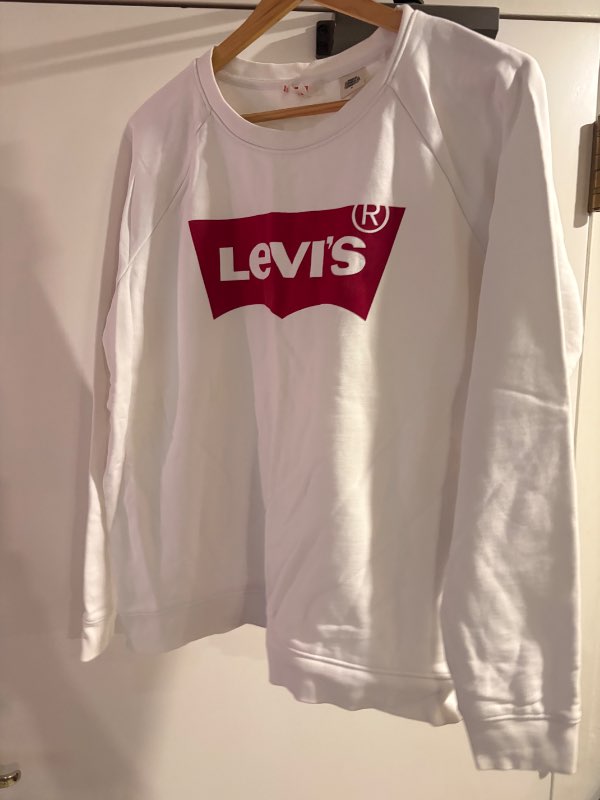 Levis peysa