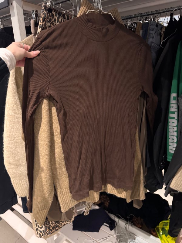 Uniqlo síðermabolur