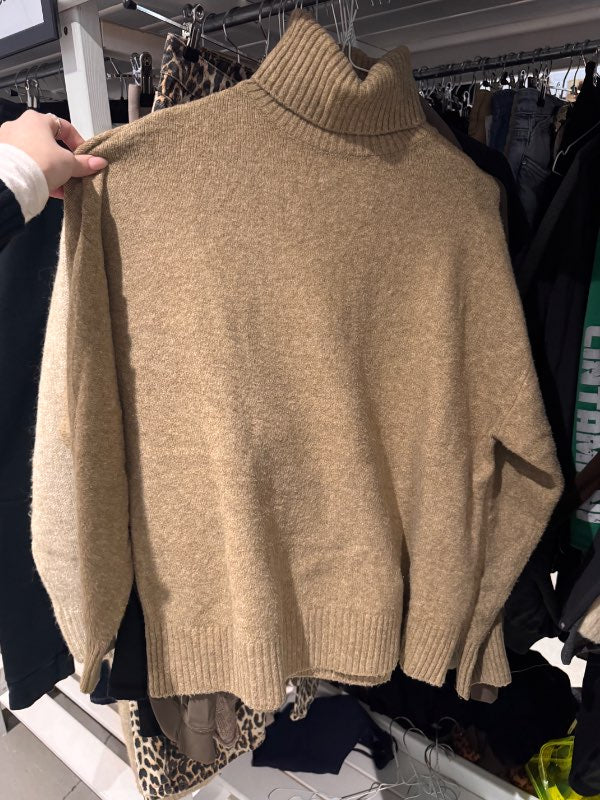 Oysho rúllukragapeysa