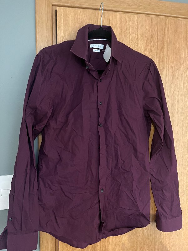 P.Fjólublá skyrta Calvin Klein