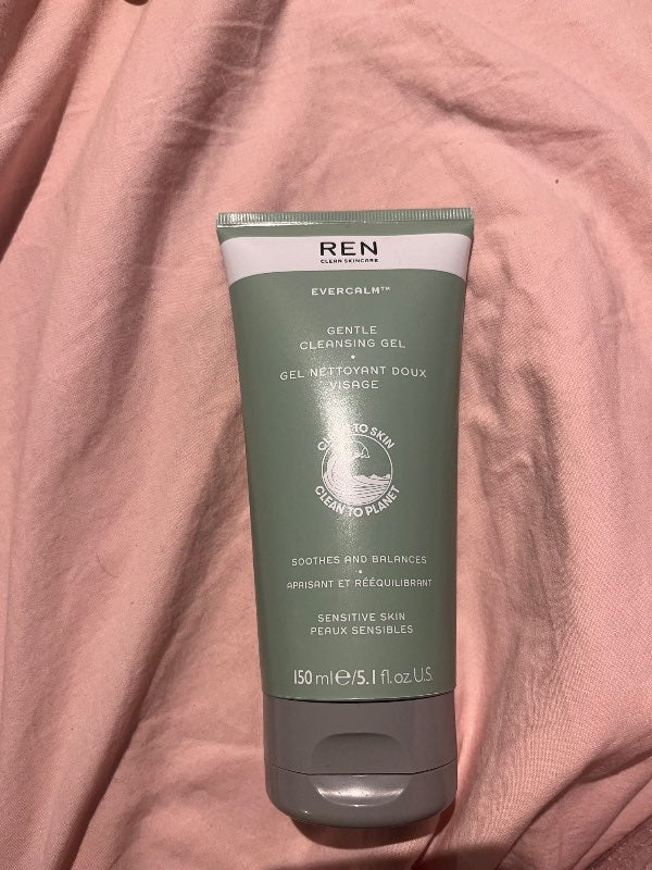 V.Ren cleansing gel