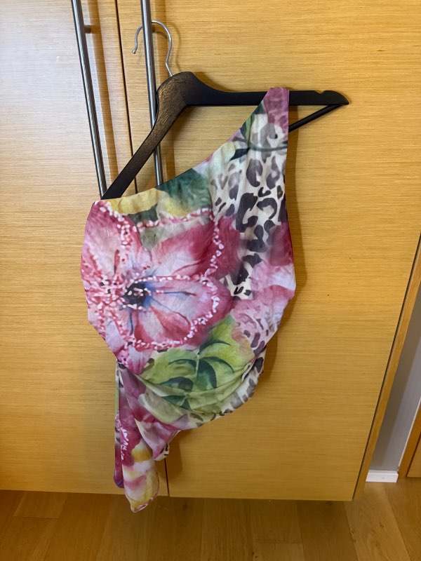 Blóma One shoulder bolur