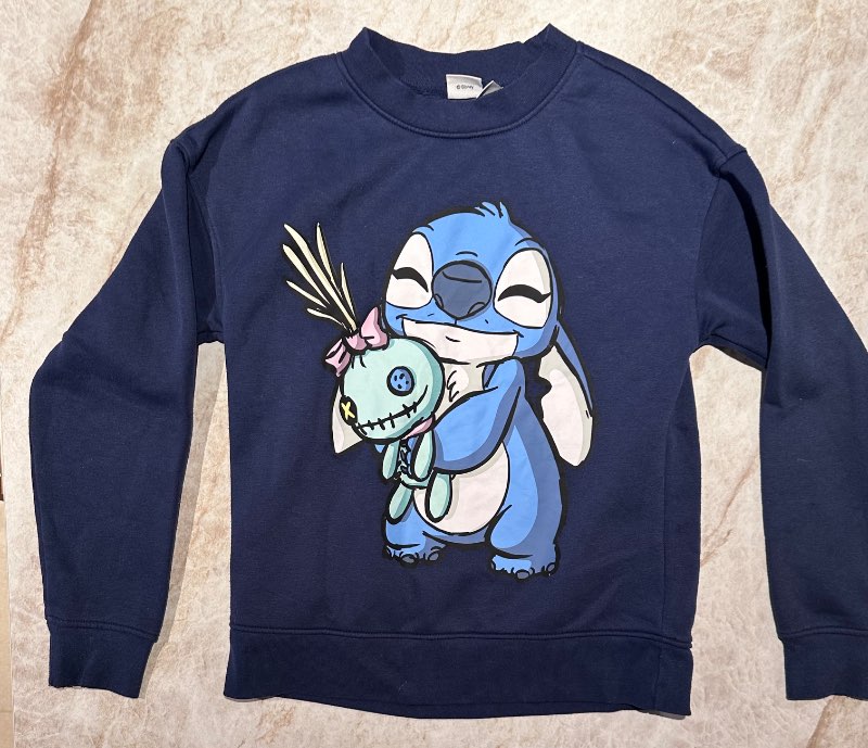 Stitch peysa