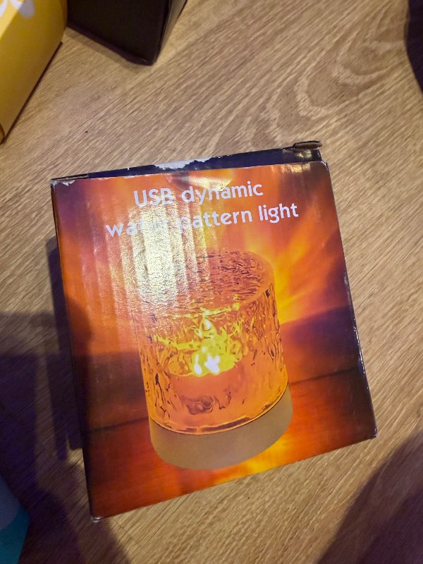 Water pattern light