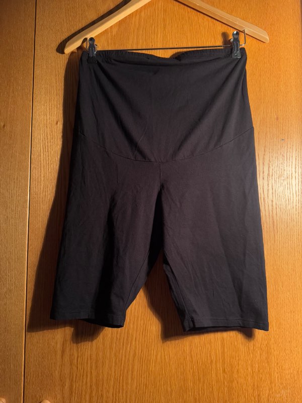 H&M Maternity biker shorts