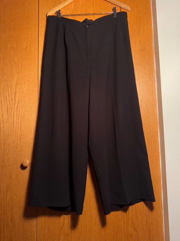 Black wide leg pants