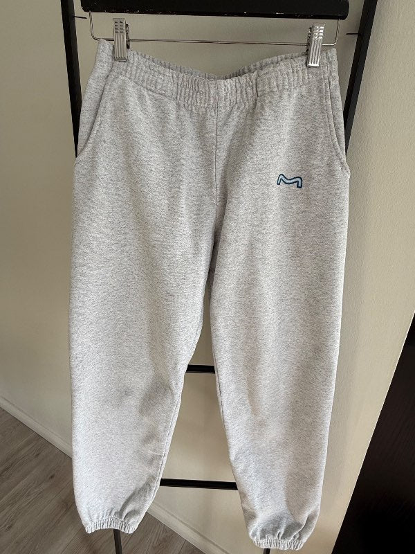 Metta grey sweatpants