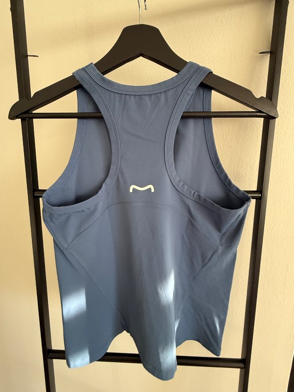 Metta navy blue t-shirt