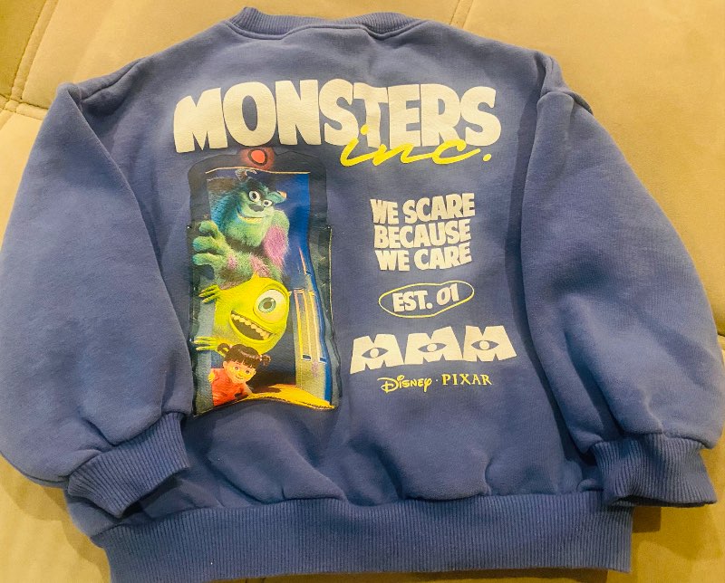 Monsters peysa