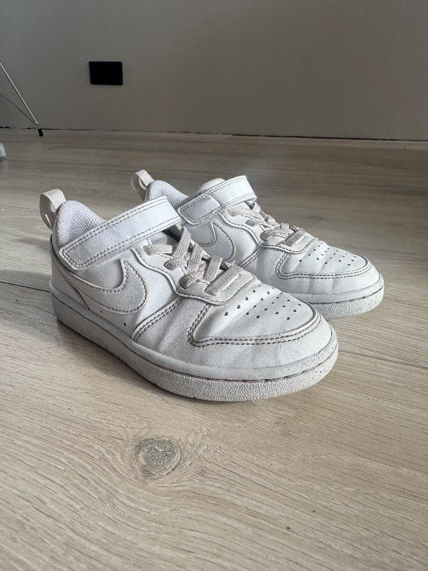 Nike skór hvítir