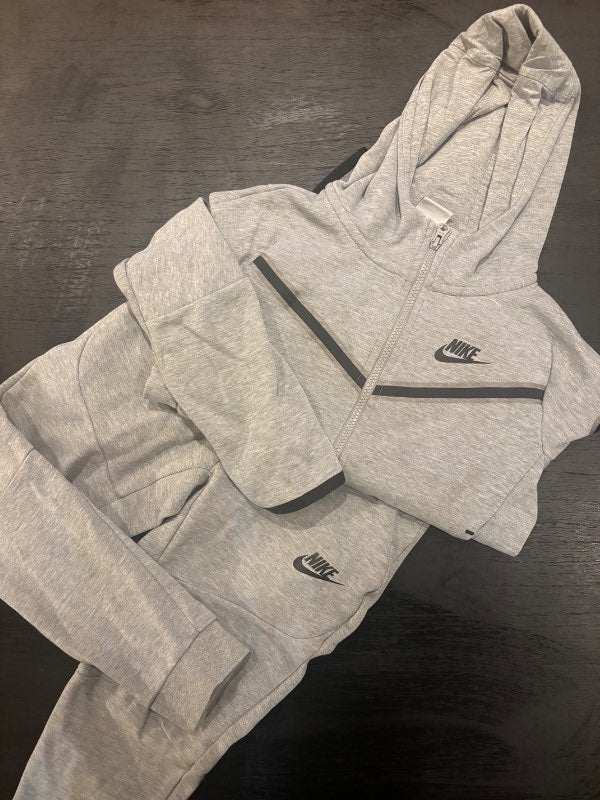 Nike tech sett