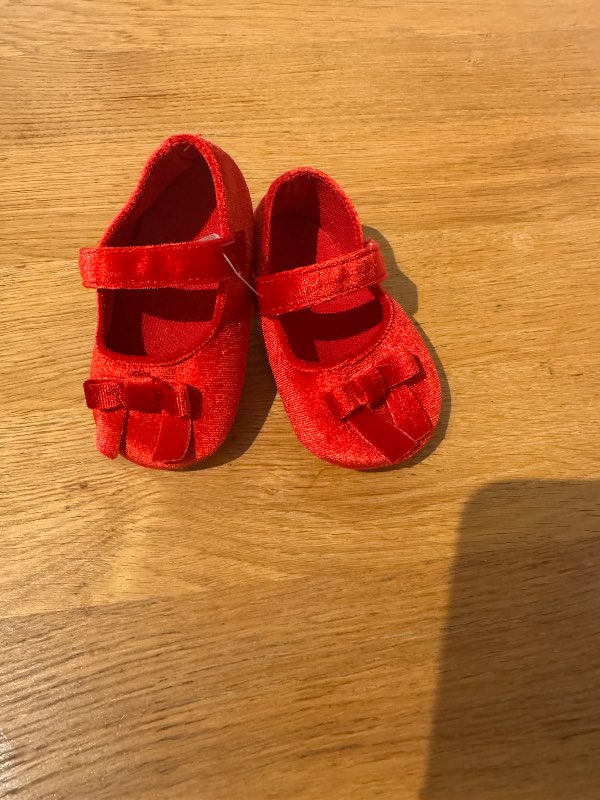 red ballerinas