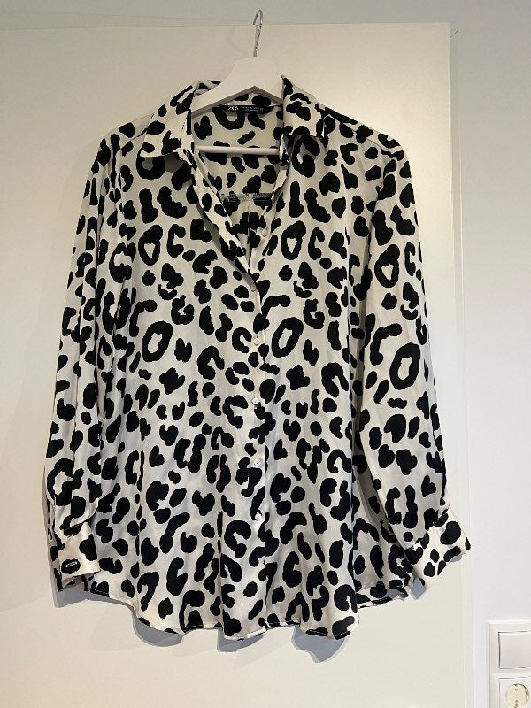 Zara hlébarðaskyrta