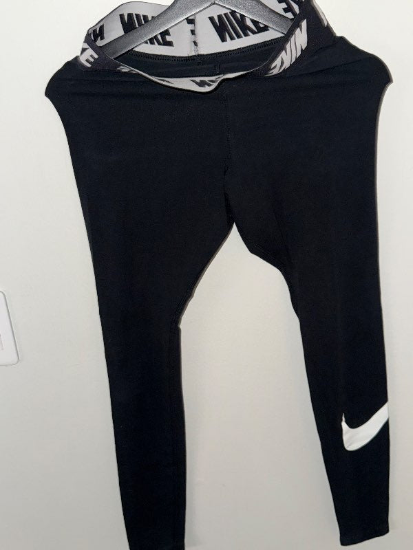 NIKE DRi-FIT black leggins