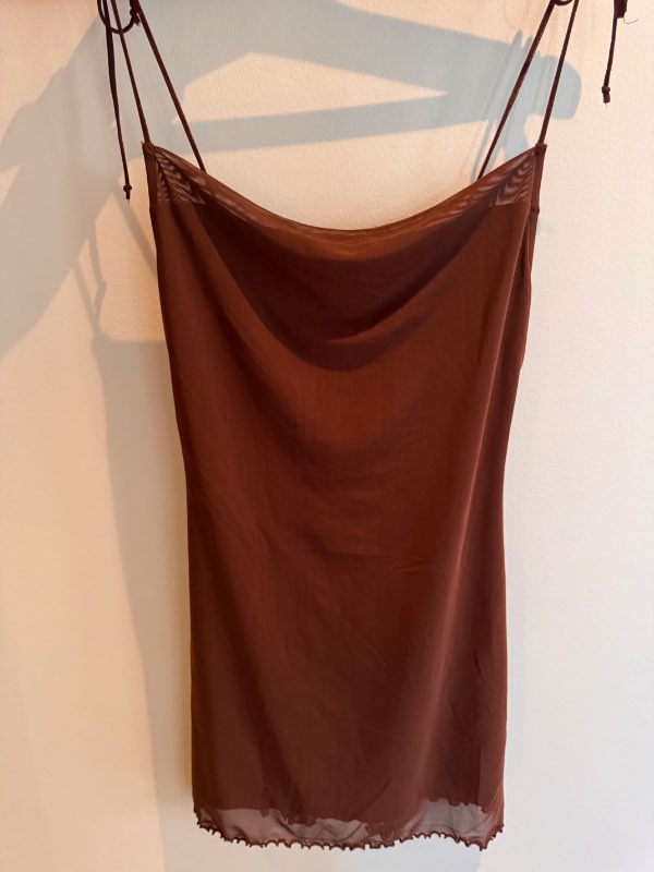 Bershka brúnn kjóll