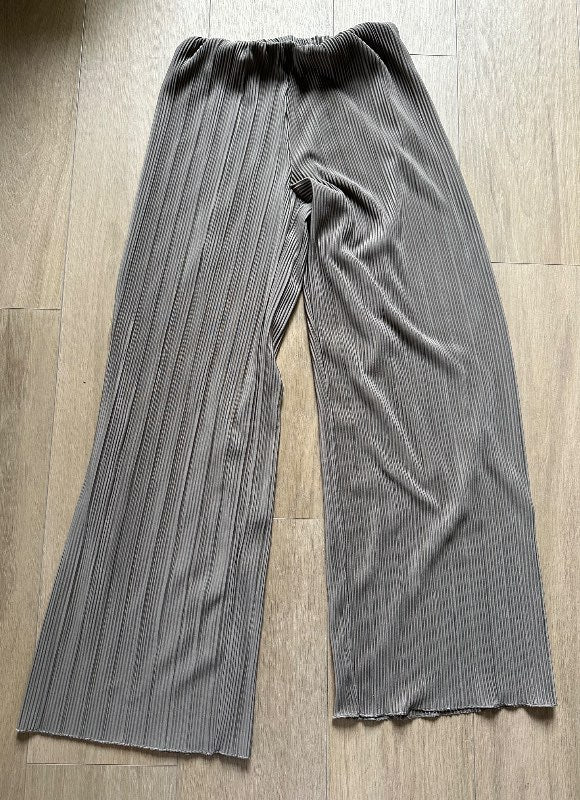 Brown pants 32