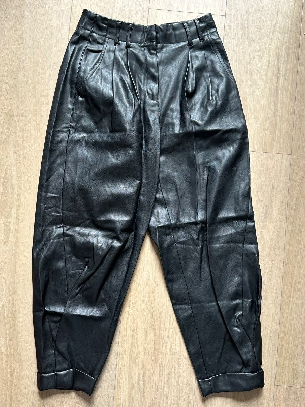 Leather pants M