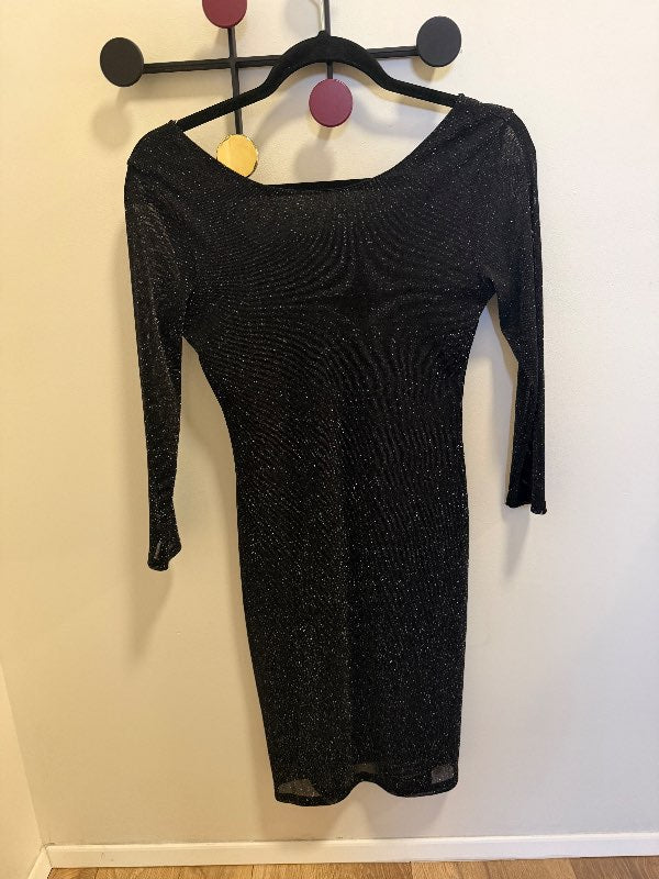 Svartur glimmer kjóll