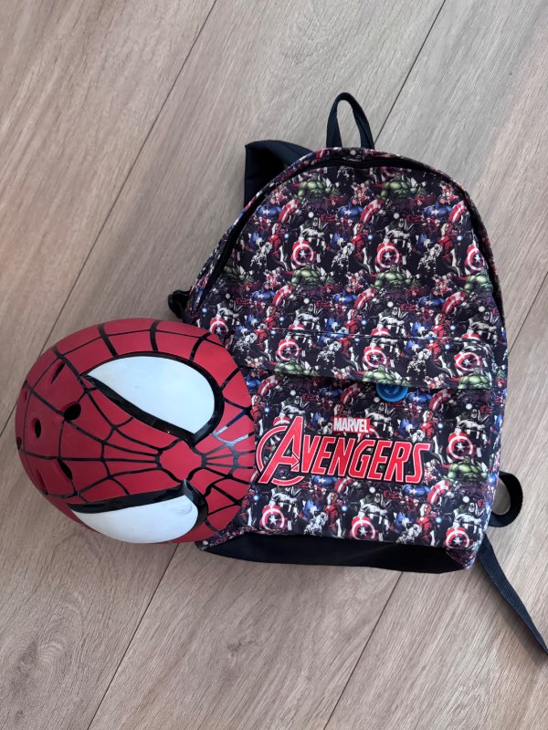 Spiderman hjálmur