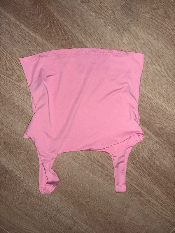 Bleikur hlýra
