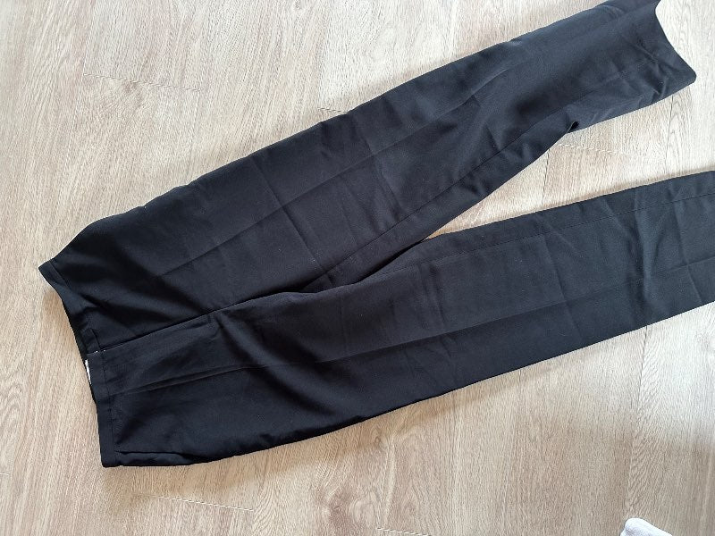 Svartar fínni buxur h&m