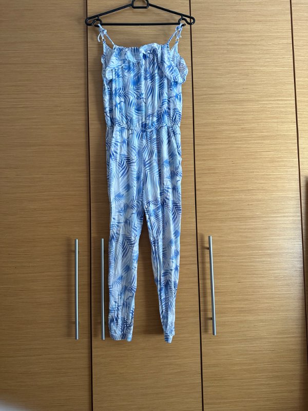 Samfestingur ljósbl/hvít