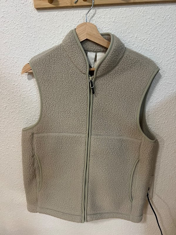 Arket vest