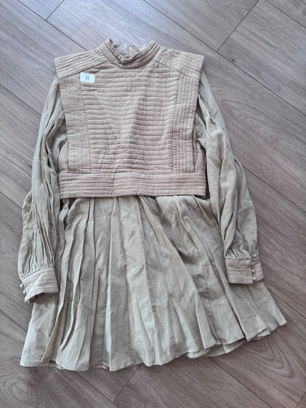 H&M kjoll drappaður