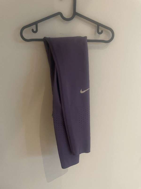 Fjólubláar Nike dri fit buxur - 1x notaðar