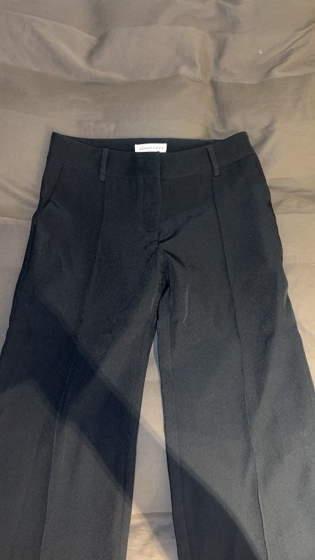 Svartar venderbys buxur