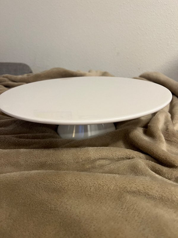 Cake stand