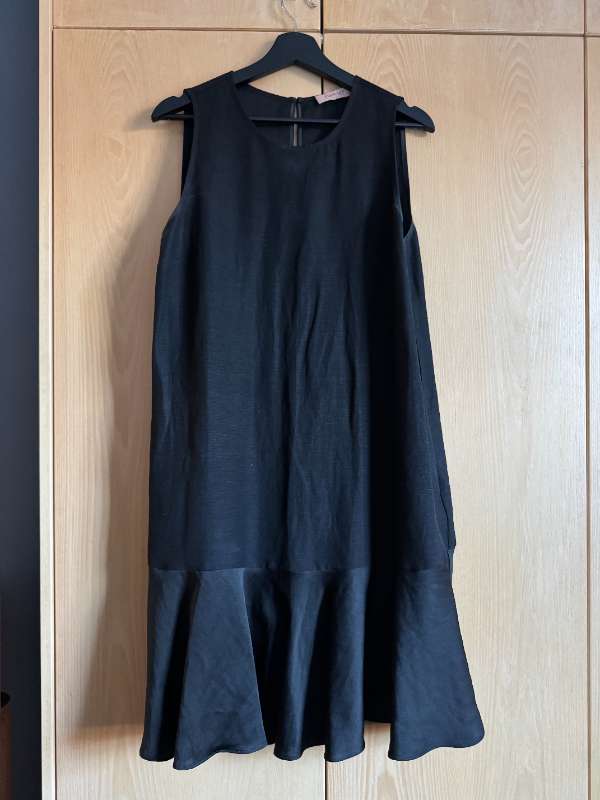 Svartur kjóll, Twinset