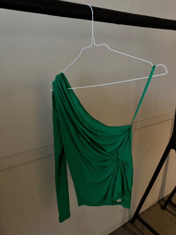 Grænn one shoulder SLT
