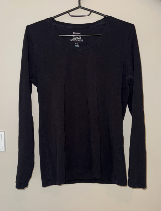 Long sleeve t-shirt