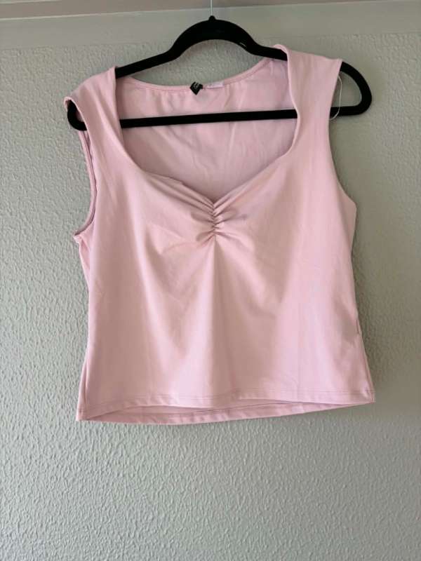 H&M toppur bleikur